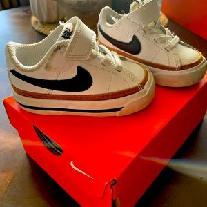 Nike court legacy toddler shoes